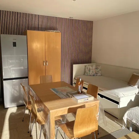 - De Renecros * Bandol