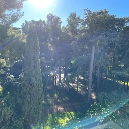 - De Renecros Lägenhet Bandol