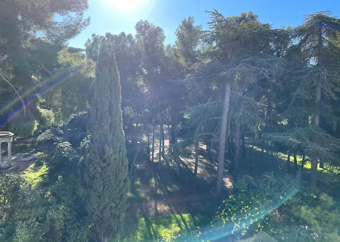 - De Renecros Lägenhet Bandol